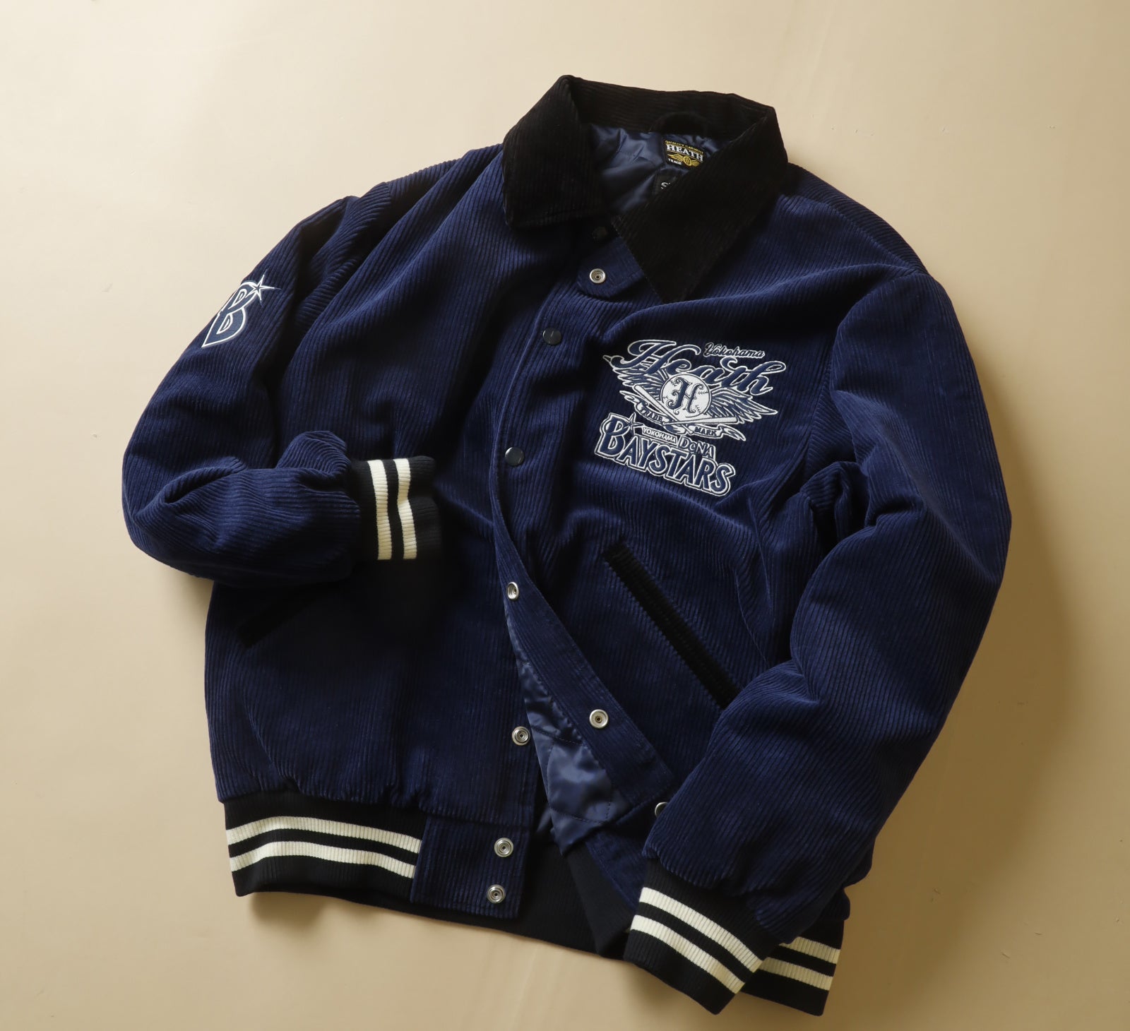 HEATH×SKOOKUM公認ジャケットの前面全体